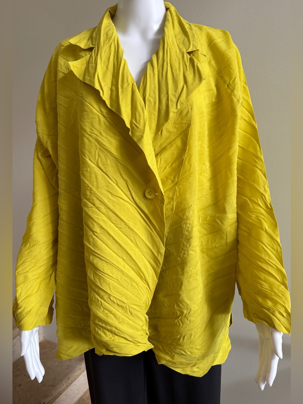 ISSEY MIYAKE Pleated Long Sleeve Jacket, Size Small, Yellow